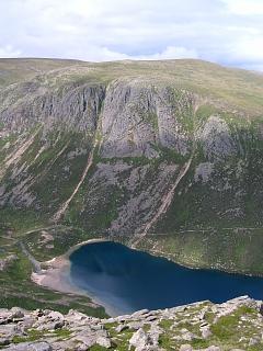 Loch Avon and Stob Coire an t-Sneachda from Stacan Dubha.