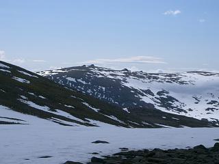 The stacks of Beinn Mheadhoin from Fiacaill a'Choire Chais.