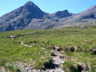 The end of Pinnacle Ridge and Am Basteir