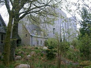 Shooting lodge on L. Ossian.